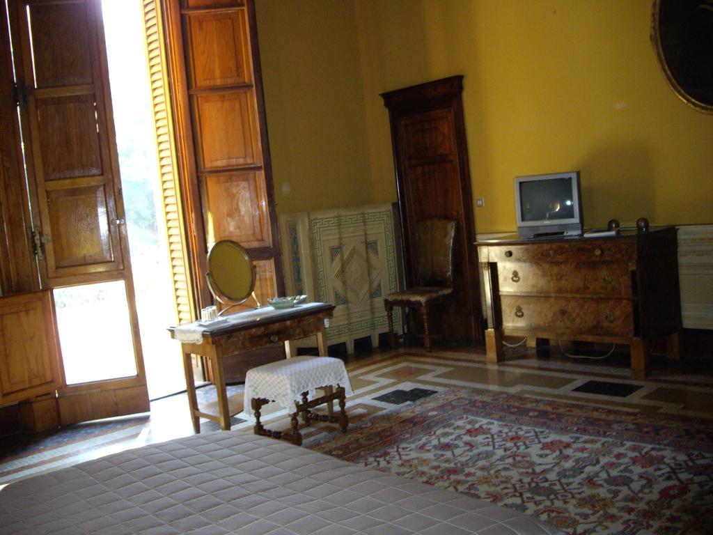 Villa Benni B&B Bologna Rum bild